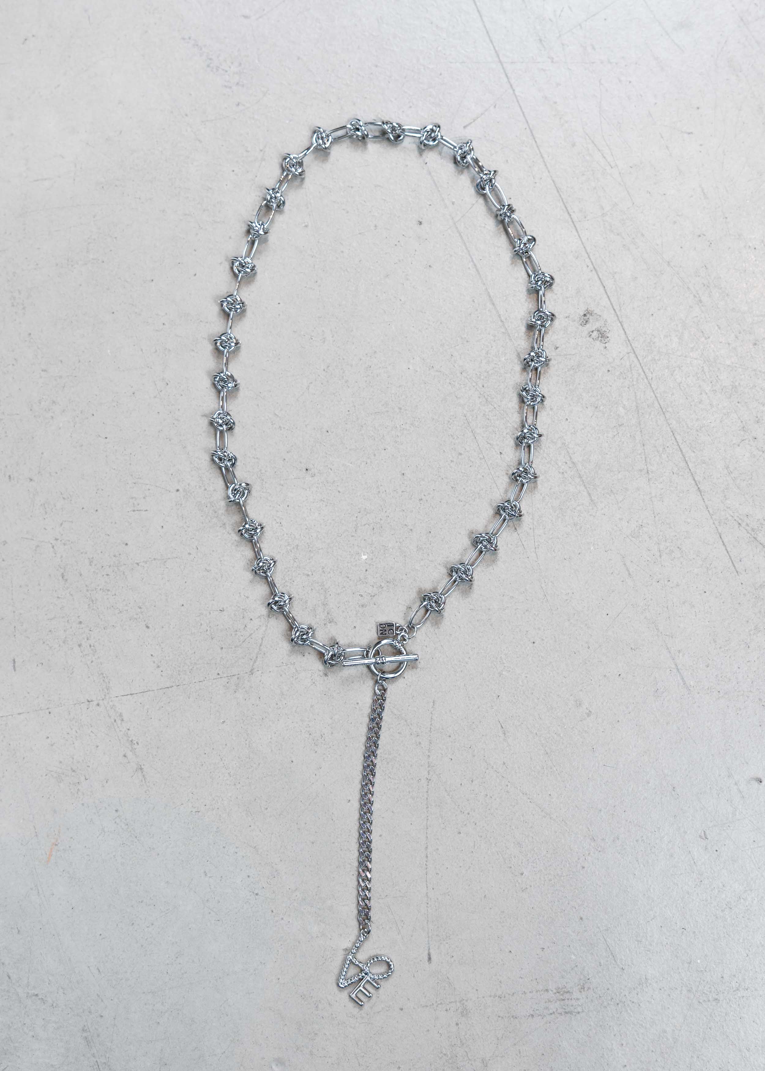 CHAIN LOVE NECKLACE