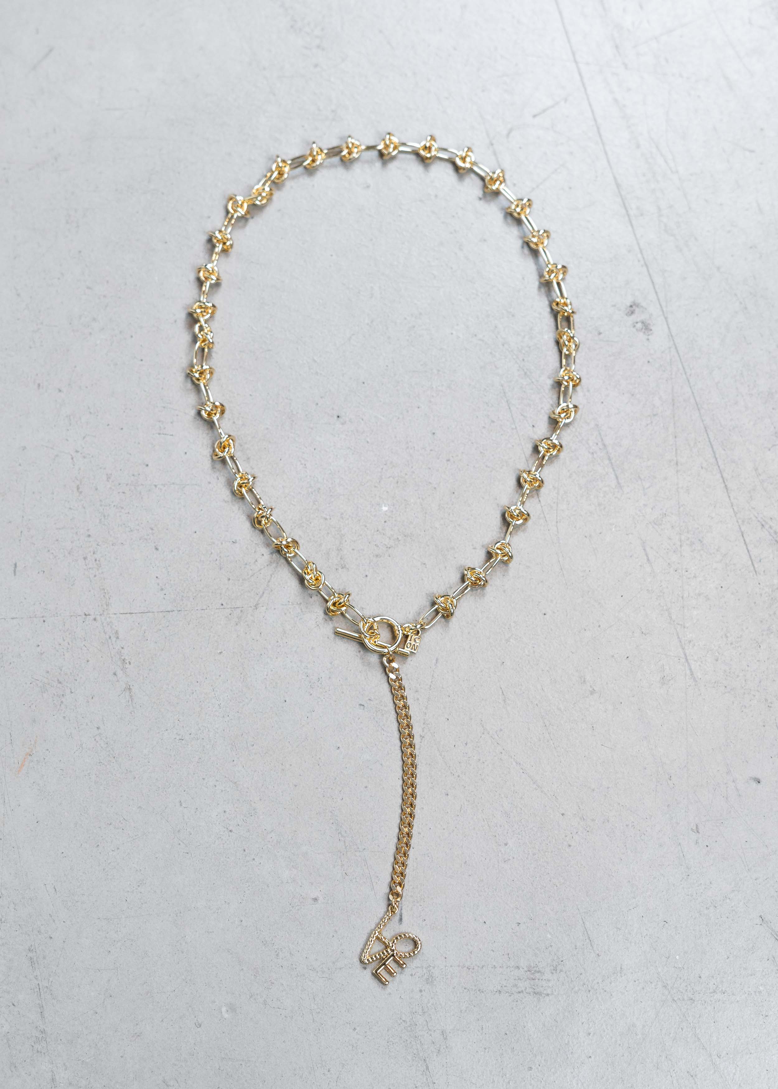 CHAIN LOVE NECKLACE
