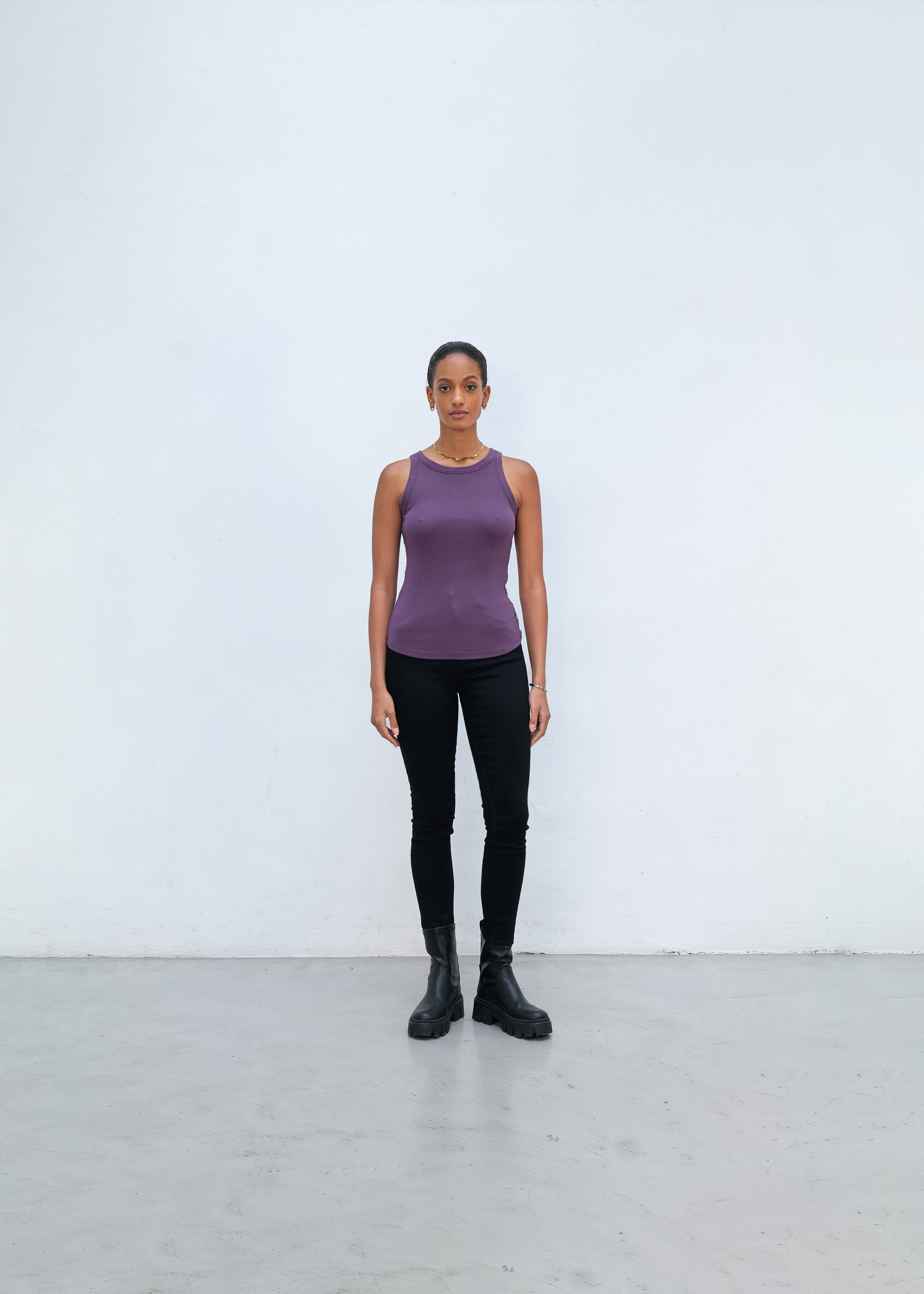 LONA